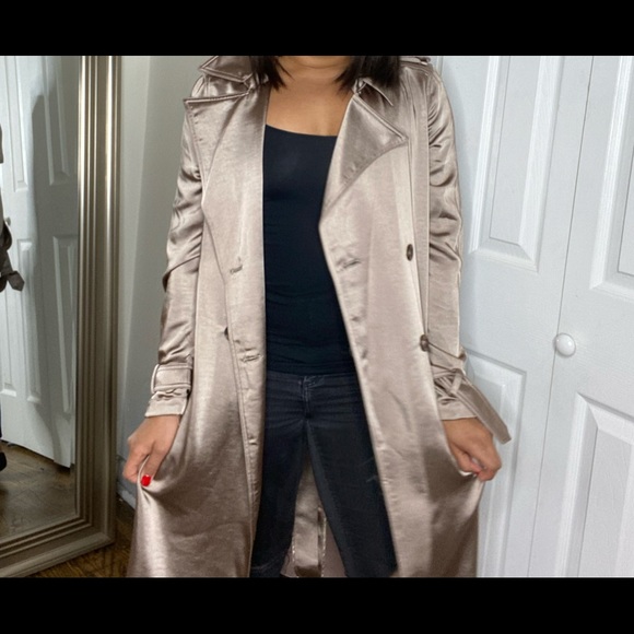 Badgley Mischka Trench Coat NWT Size S - Picture 1 of 5
